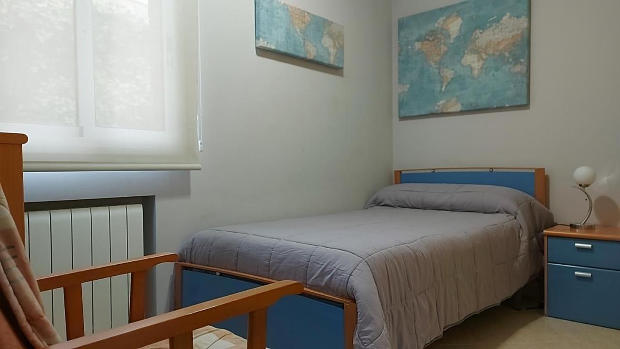 Alojamiento Villa Moles 살루 외부 사진